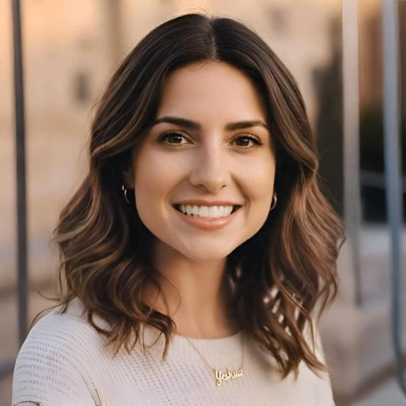 Salvation Around Your Neck – The Yeshua Necklace in His Original Hebrew Name